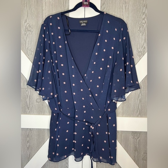 189. NWT City Chic Eloise Top XXL/24 - Picture 1 of 7